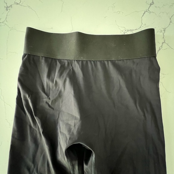 AERIE HIGH RISE ELASTIC WAISTBAND LEGGING - Picture 3 of 5